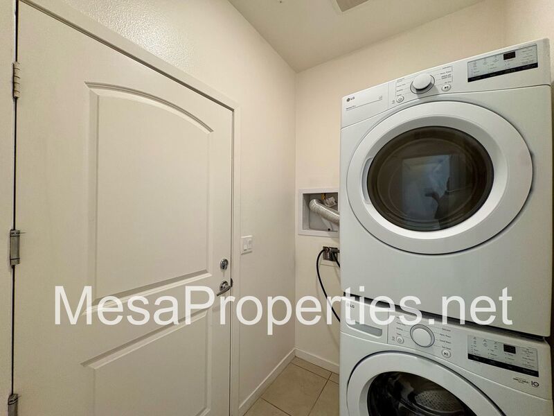 Charming 2 Bed 2.5 Bath Townhome in Montclair property image