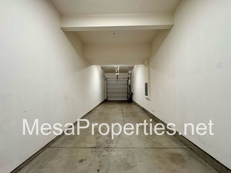 Charming 2 Bed 2.5 Bath Townhome in Montclair property image