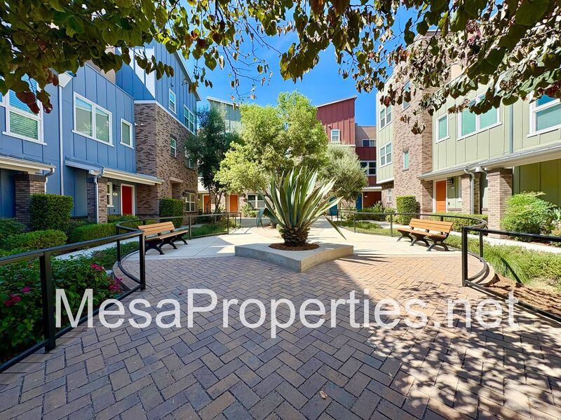Charming 2 Bed 2.5 Bath Townhome in Montclair property image