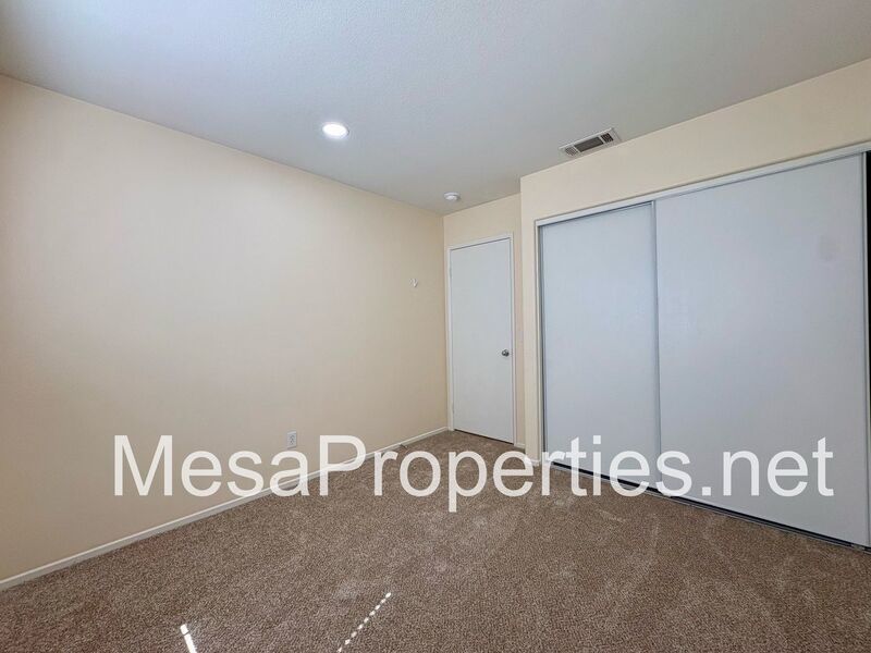 NEW CARPET! 5 Bed 3 Bath Home in Victorville property image