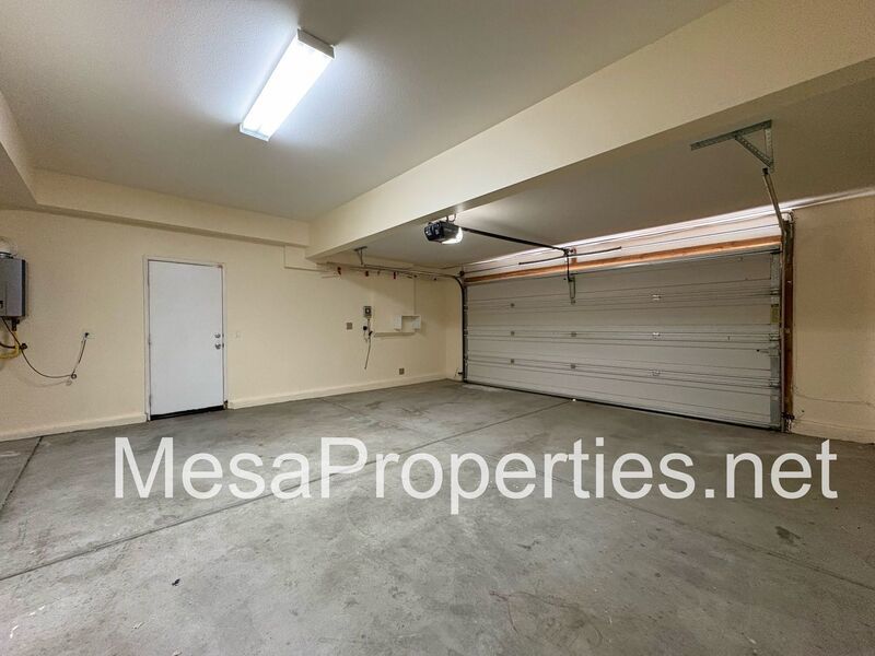 NEW CARPET! 5 Bed 3 Bath Home in Victorville property image
