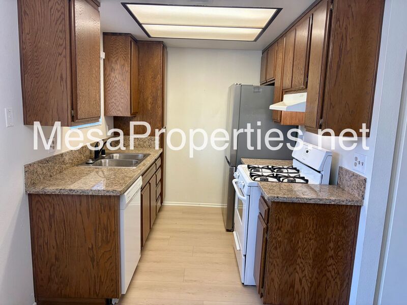 Move-In Ready 2 bed, 1 bath Townhome in Upland! property image