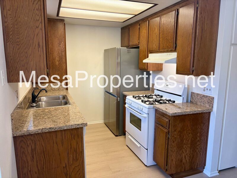Move-In Ready 2 bed, 1 bath Townhome in Upland! property image