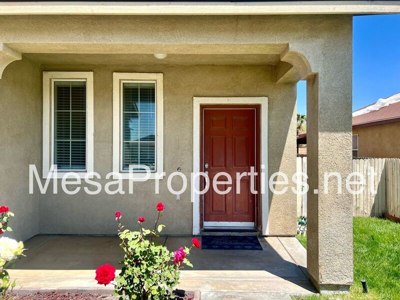 Move in Ready 4 Bed 3 Bath Home in Victorville property image