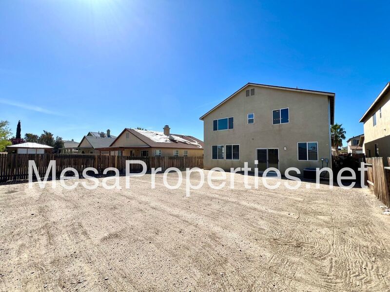 Move in Ready 4 Bed 3 Bath Home in Victorville property image