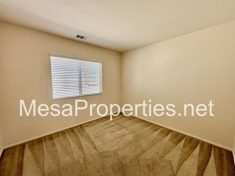 Large 4 Bedroom/3 Bath Home with 3 Car Garage in Fontana! property image