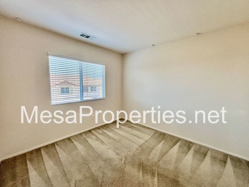 Large 4 Bedroom/3 Bath Home with 3 Car Garage in Fontana! property image