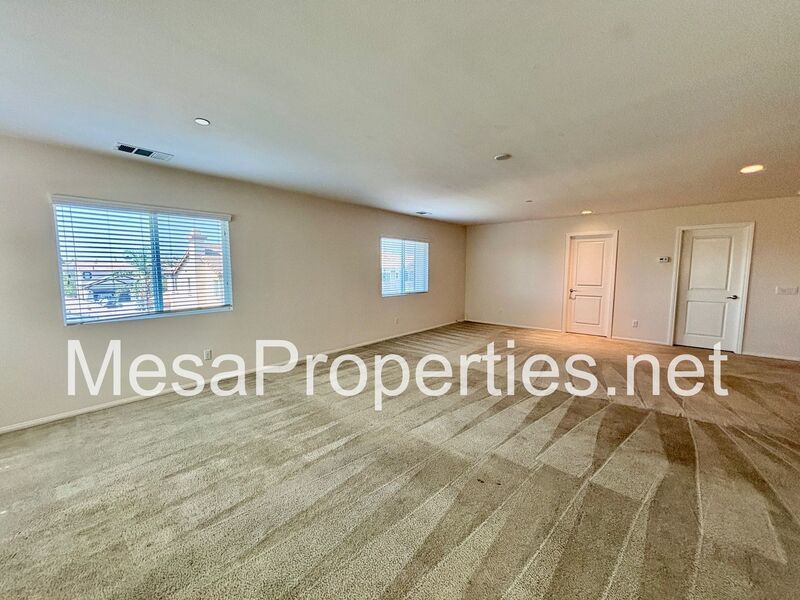 Large 4 Bedroom/3 Bath Home with 3 Car Garage in Fontana! property image