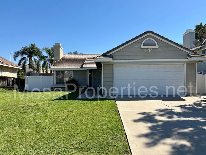 Updated 3 Bedroom 2 Bathroom Home! property image