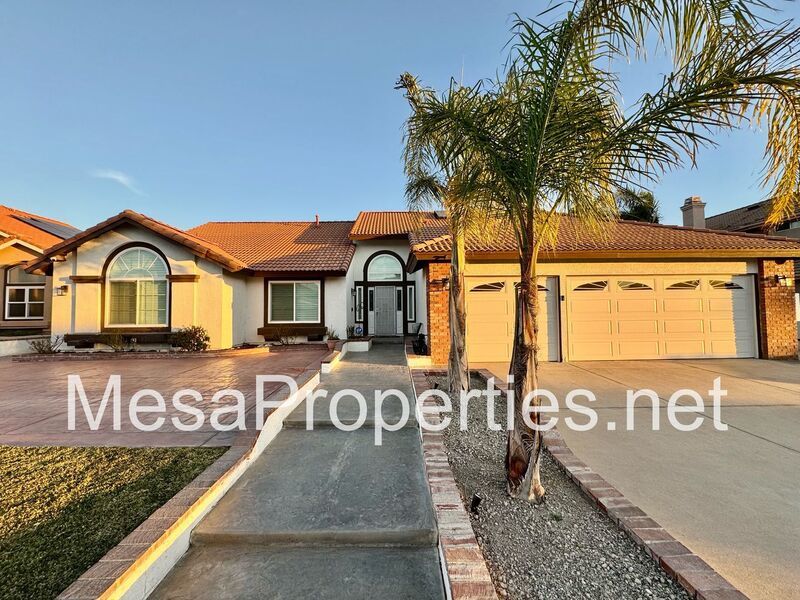 Beautiful 4 Bedroom, 2.5 Bathroom Home in Rialto! property image