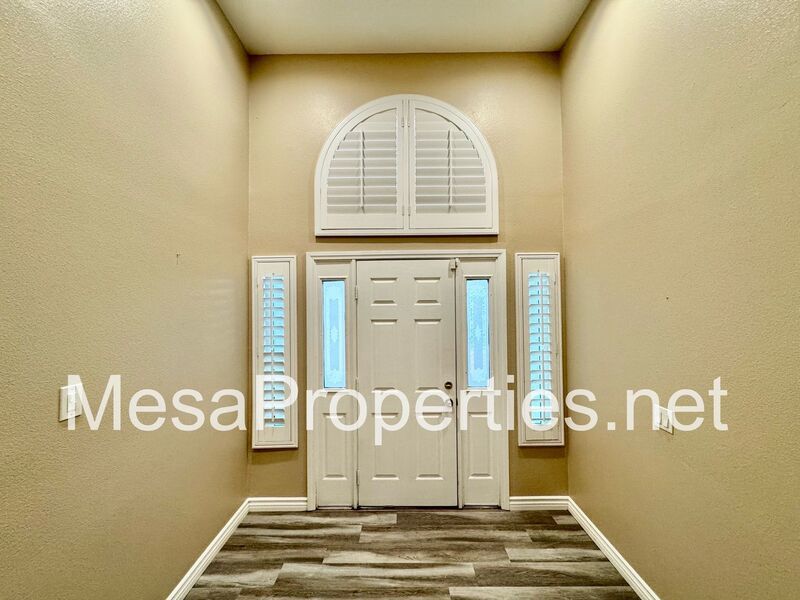 Beautiful 4 Bedroom, 2.5 Bathroom Home in Rialto! property image