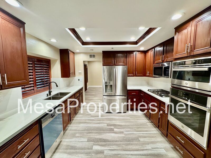 Beautiful 4 Bedroom, 2.5 Bathroom Home in Rialto! property image