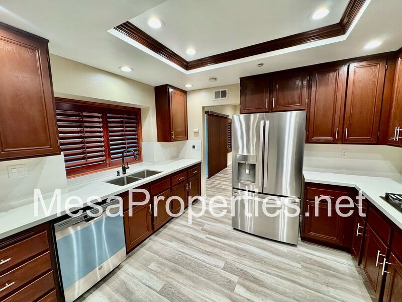 Beautiful 4 Bedroom, 2.5 Bathroom Home in Rialto! property image