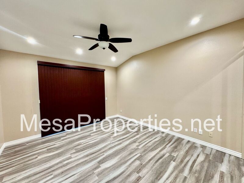 Beautiful 4 Bedroom, 2.5 Bathroom Home in Rialto! property image