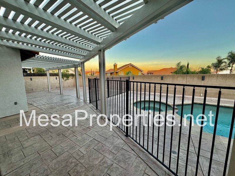 Beautiful 4 Bedroom, 2.5 Bathroom Home in Rialto! property image
