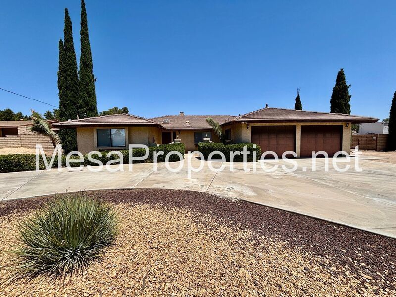 Beautiful 3 Bed 2 Bath Home in Hesperia! property image