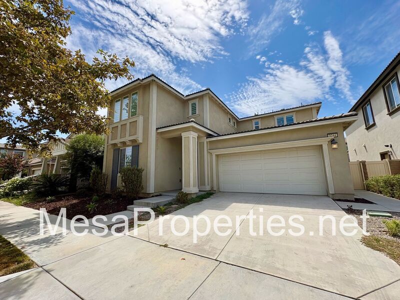 Beautiful 5 bd/3ba Single Family Home in Ontario Ranch! property image