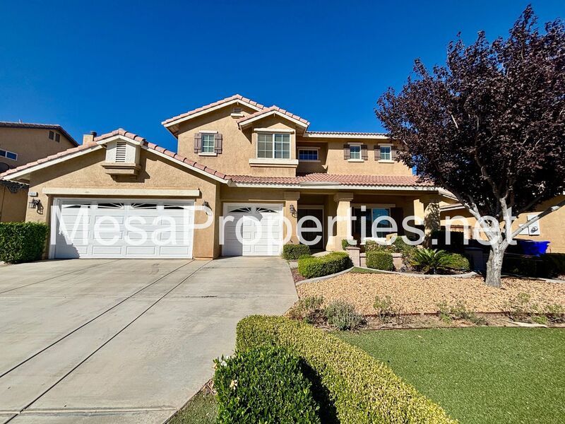 Must see 3 bd/3ba beautiful home in Victorville! property image